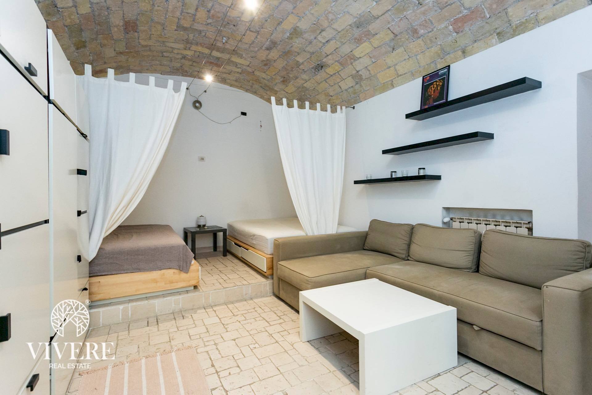 Two-room apartment Via Dei Campani, Roma (neighborhood San Lorenzo) - photo 1