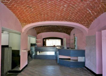 Interno palazzo - Stabile - Palazzo Località Cittadella, 1, Altavilla Monferrato - foto 3