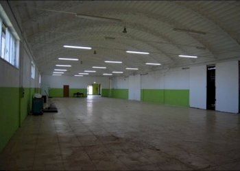 DSC_2005.JPG - Locale Commerciale Modica - foto 3