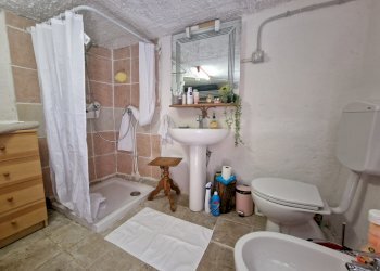 Rustic Borgata Marchetti, Snc, Paesana - photo 12