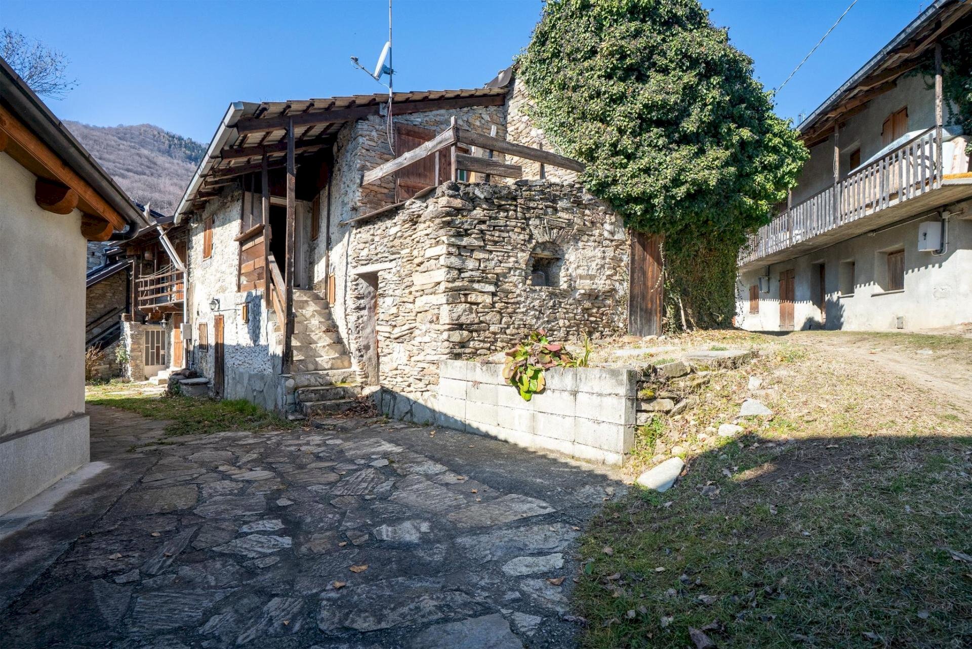 Rustic Borgata Marchetti, Snc, Paesana - photo 1