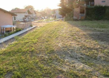 AREA - Terreno edificabile via Piave, Bregano - foto 10