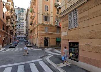 2_page-0001.jpg - Locale Commerciale Via Pietro Cristofoli 27R, Genova - foto 6