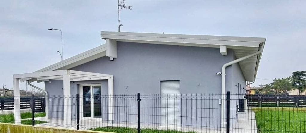 Facciata - Villa strada della Osciana, Manerbio - foto 3
