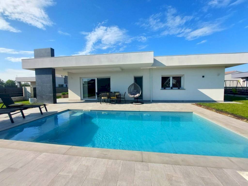Piscina - Villa Manerbio - foto 1