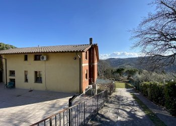 viste - Casa indipendente Via della Treggia snc, Perugia - foto 3