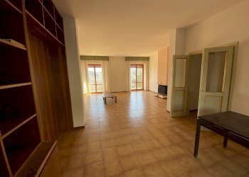 sala da pranzo - Casa indipendente Via della Treggia snc, Perugia - foto 26