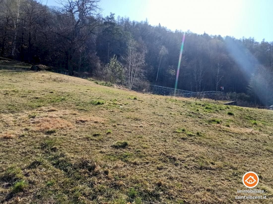 Building land Pontey - photo 3