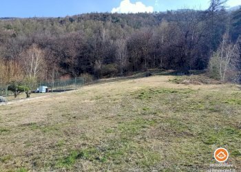 Building land Pontey - photo 2