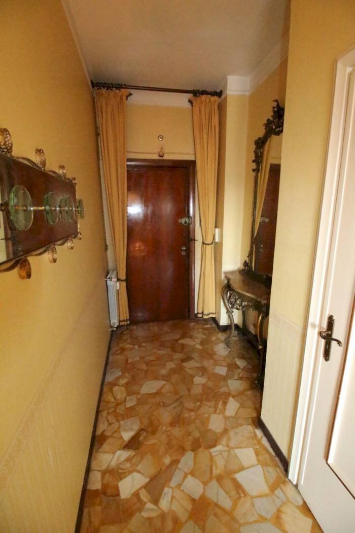 ingresso - Three-room apartment via Diano Marina, Genova - photo 2