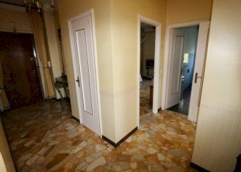 disimpegno - Three-room apartment via Diano Marina, Genova - photo 4