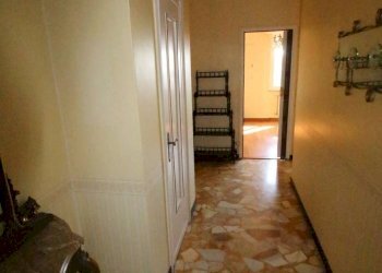 corridoio - Three-room apartment via Diano Marina, Genova - photo 5