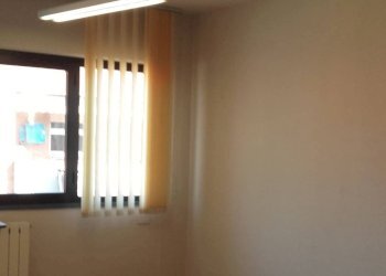 Ufficio via carlo piaggia, Capannori - foto 2