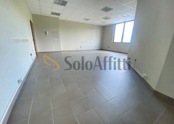 4.jpg - Ufficio Viale delle industrie, Caserta - foto 5