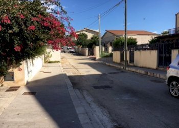 23 - STRADA.JPG - Villa a Schiera Modica - foto 17