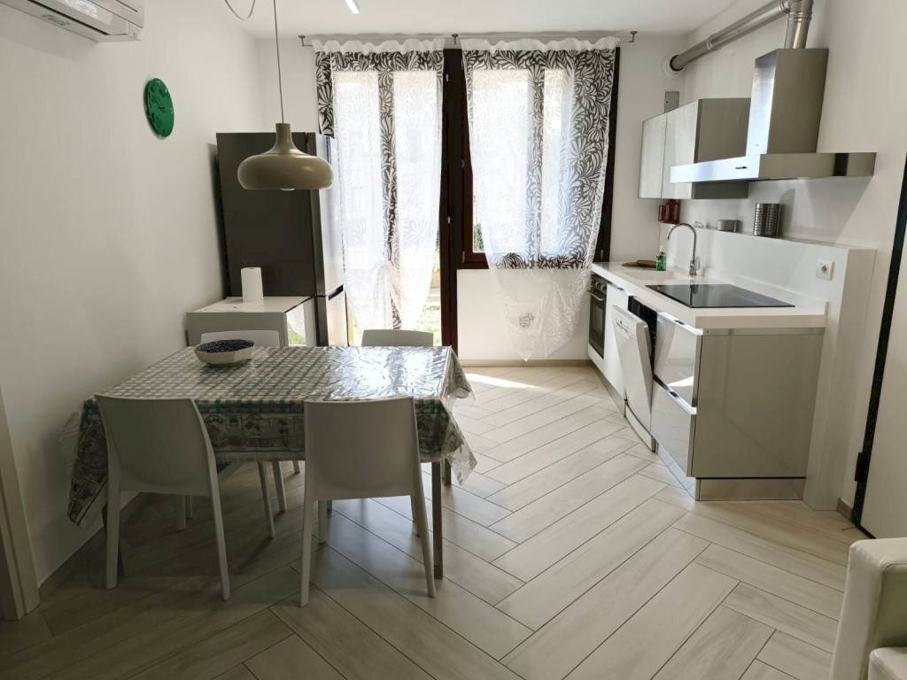 soggiorno - Bilocale viale Luigi Borri, Varese - foto 2