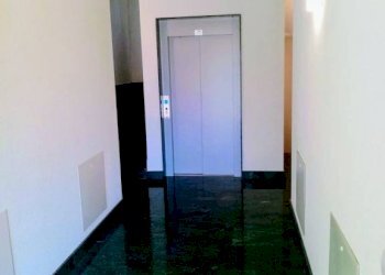 ingresso - Bilocale viale Luigi Borri, Varese - foto 20