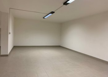 Attività Commerciale Via Salicchi, Lucca - foto 6