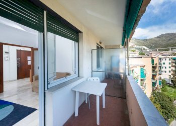 Balcone - Appartamento via Simone Schiaffino, 16, Genova (zona Quarto) - foto 3