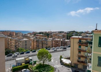 Vista - Appartamento via Simone Schiaffino, 16, Genova (zona Quarto) - foto 2