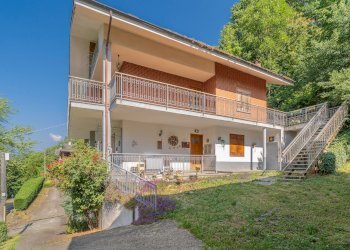 Apartment in Villa via Matteodo Bernardo, Snc, Frassino - photo 1