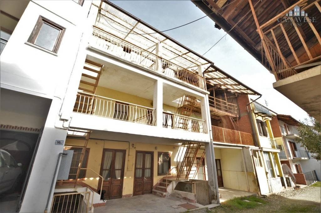 Facciata - Casa indipendente via xx settembre, 16, Cuceglio - foto 1