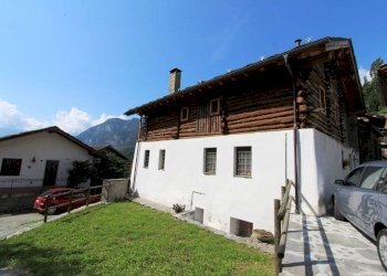 Esterno - Three-room apartment Frazione Cerian, 2, Antey-Saint-Andrè - photo 11