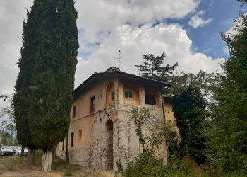 Independent house Bobbio - photo 1