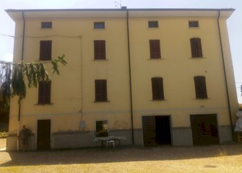 Casa indipendente San Giorgio Piacentino - foto 3