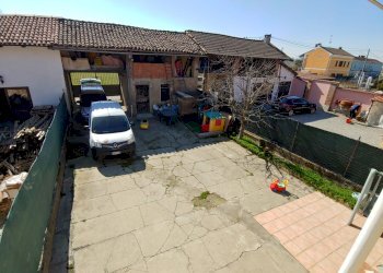 Casa semi indipendente via Massaua, 6, Crescentino - foto 3