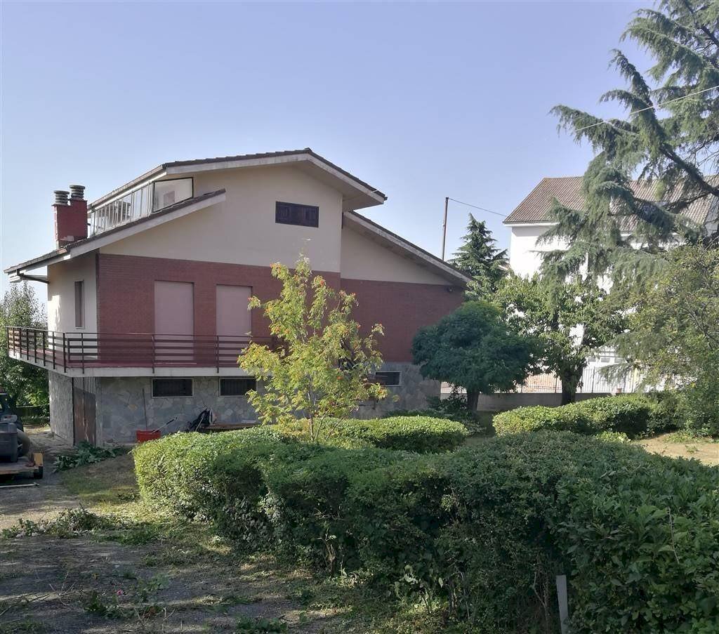 Independent house Benevello - photo 1