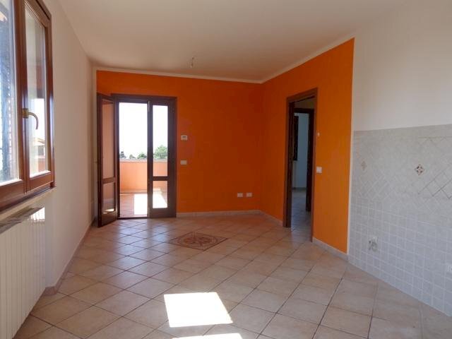 Three-room apartment Castellina Marittima - photo 1