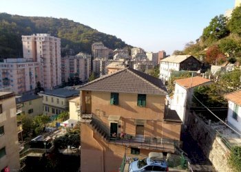 Trilocale via Piero Pinetti, Genova (zona Quezzi) - foto 1