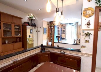 Quadrilocale via Ayroli, Genova (zona San Fruttuoso) - foto 8