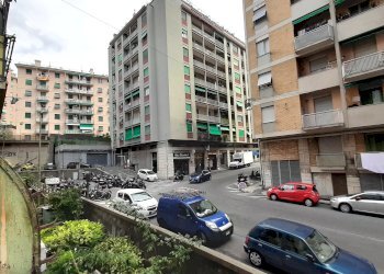 Quadrilocale via Ayroli, Genova (zona San Fruttuoso) - foto 15