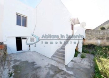 Cortile interno - Casa indipendente via Japigia, Morciano di Leuca - foto 28