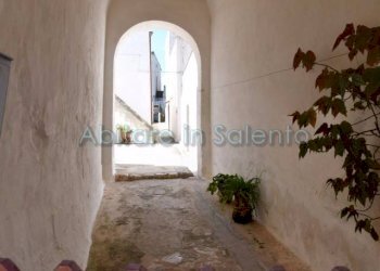 Cortile interno - Trilocale via Umberto Pace, Morciano di Leuca - foto 7