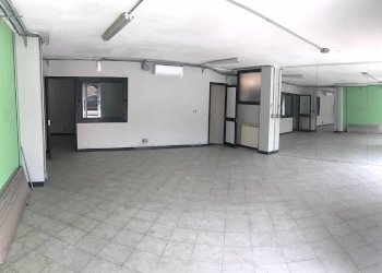 Locale commerciale - Negozio Genova (zona Marassi) - foto 5