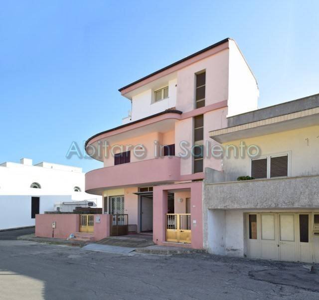 Facciata - Casa indipendente via Giuseppe Verdi, Gagliano del Capo - foto 2