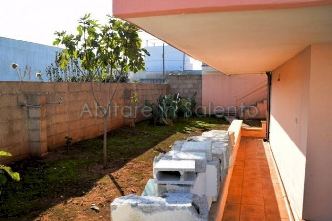 Giardino - Casa indipendente via Giuseppe Verdi, Gagliano del Capo - foto 3