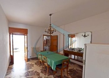 Salone - Casa indipendente via Giuseppe Verdi, Gagliano del Capo - foto 11