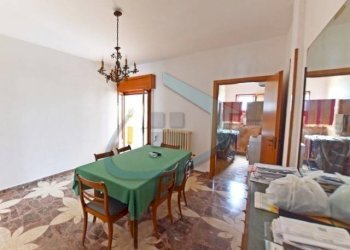 Salone - Casa indipendente via Giuseppe Verdi, Gagliano del Capo - foto 12