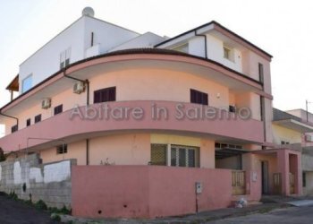 Facciata - Casa indipendente via Giuseppe Verdi, Gagliano del Capo - foto 48