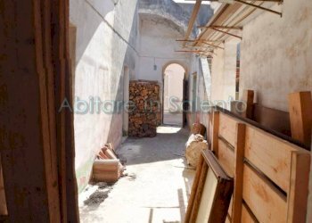 Cortile interno - Independent house via Alberto Lionetto, Salve - photo 5