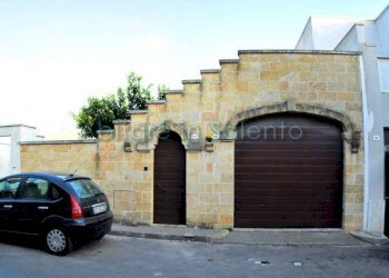 Facciata - Independent house via Alberto Lionetto, Salve - photo 15