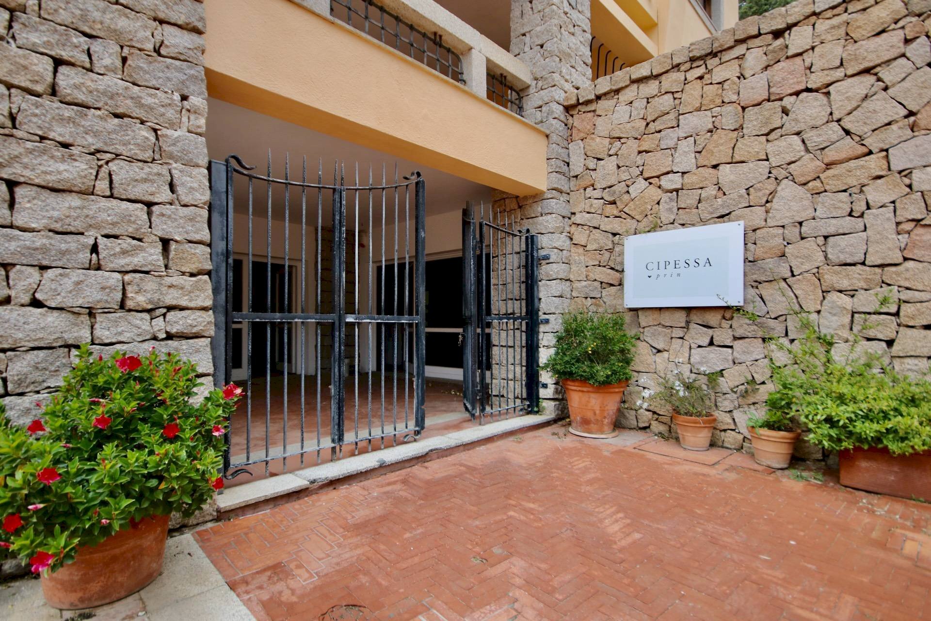 Negozio Via della Marina, Arzachena - foto 3