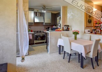 Three-room apartment Via Einaudi 25/c, Pinerolo - photo 2