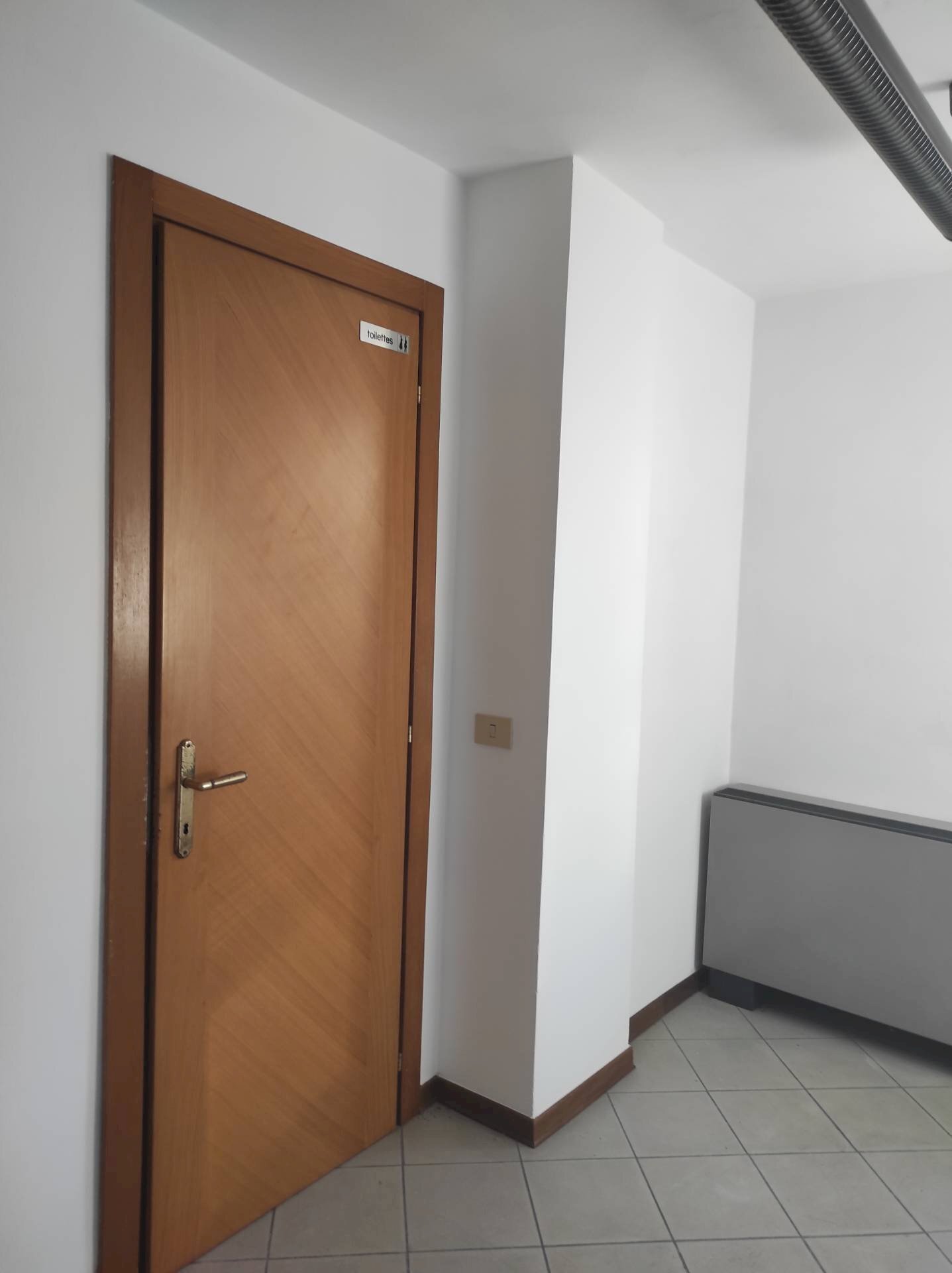 Office Viale Einaudi, Lucca (neighborhood Sant'Anna) - photo 3