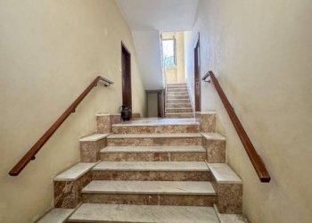 Interno palazzo - Bilocale Luserna San Giovanni - foto 18