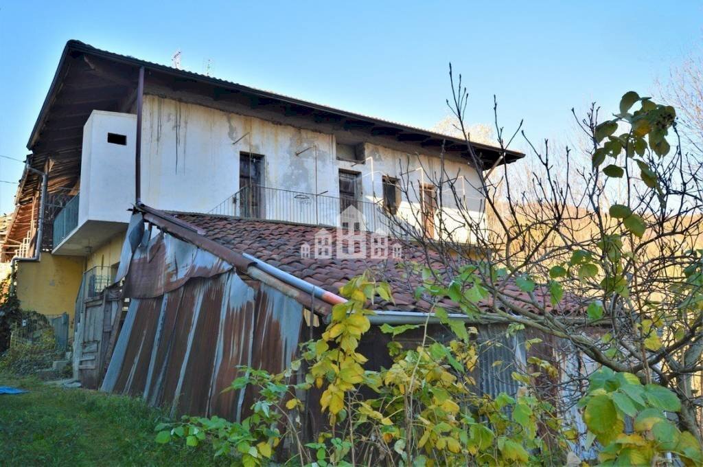 Facciata - Casa indipendente via Duccio Galimberti, Cuorgnè - foto 2